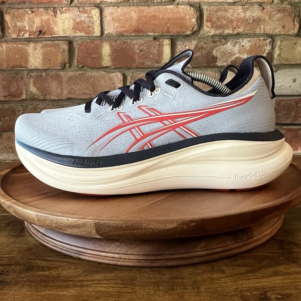 Asics Gel-Nimbus 28 Max Cushion Womens 9.5 Blue Neutral Running Shoes Sneakers